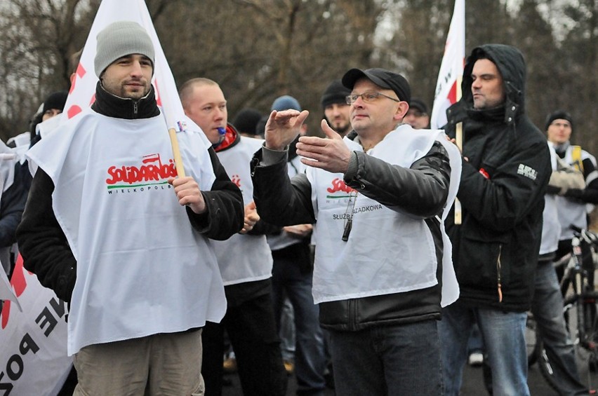 Związkowcy pikietowali poznański Bridgestone [ZDJĘCIA, WIDEO]