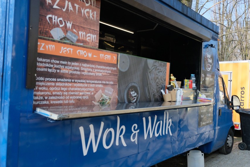 W Żarach trwa Zlot Food trucków. Najecie się tutaj do syta...