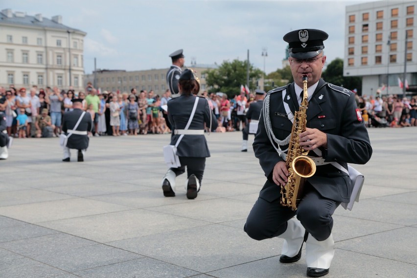 Festiwal Orkiestr Wojskowych państw NATO. Na placu Piłsudskiego zagrali mundurowi