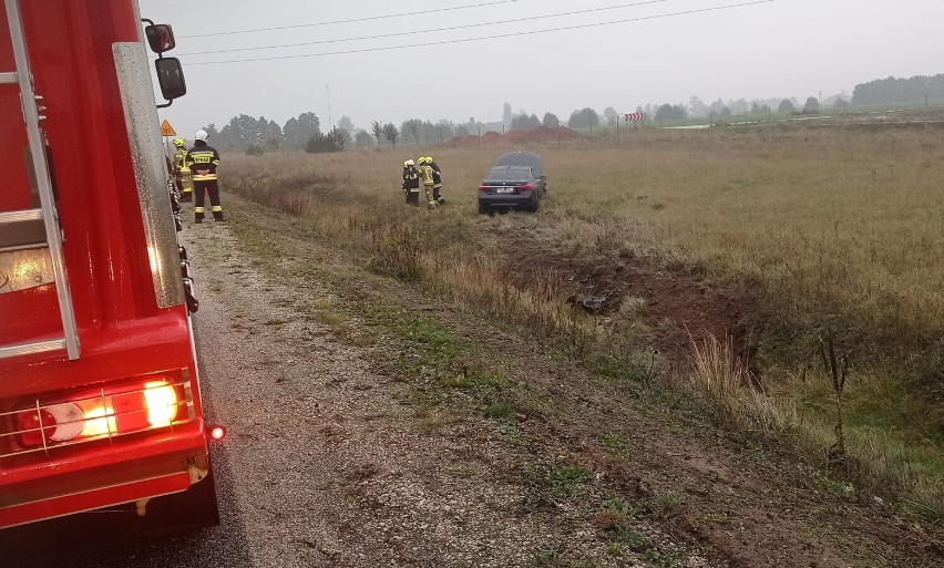 Wypadek na autostradzie A1. 34-latka kierująca BMW trafiła do szpitala. Zdjęcia