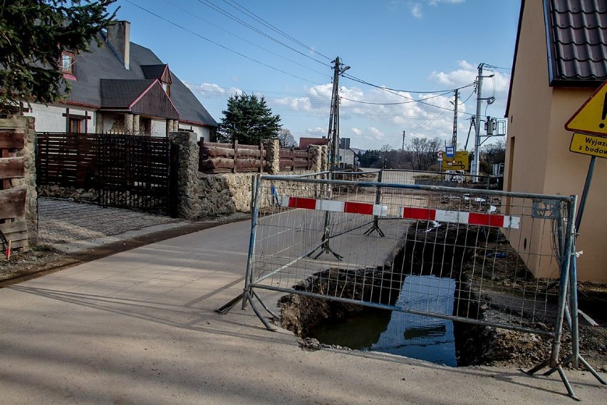 Trwa remont Modliszówki. Zobacz zdjęcia z prac na drodze Świdnica - Wałbrzycha