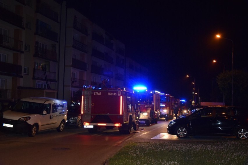 Pożar na Starych Sadach. Kamil wyciągnął swoją sąsiadkę z palącego się mieszkania