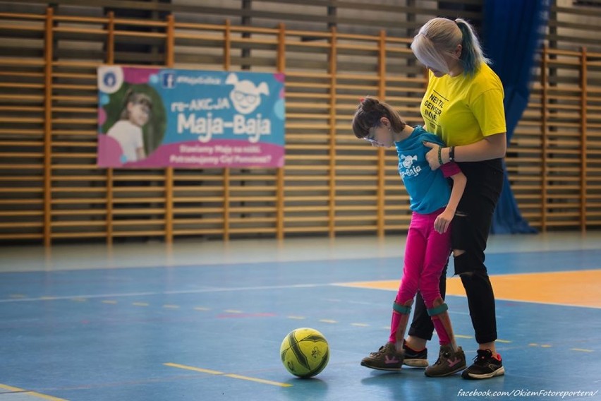 Wielki turniej piłki halowej w Węgierskiej Górce. Piękna sportowa rywalizacja. Zobacz ZDJĘCIA