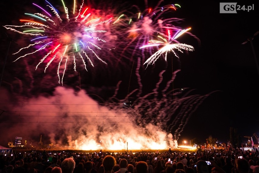 Pyromagic 2018 w Szczecinie. Piątkowe pokazy [ZDJĘCIA, WIDEO]