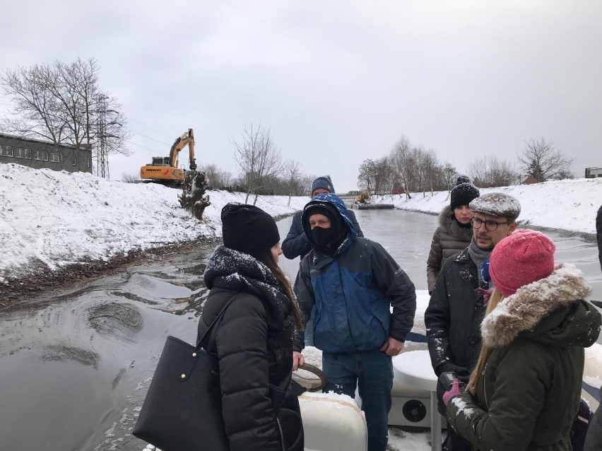 Kraków. Determinacja mieszkańców doprowadziła do oczyszczenia rzeki. Czy to uchroni Bieżanów przed podtopieniami?  