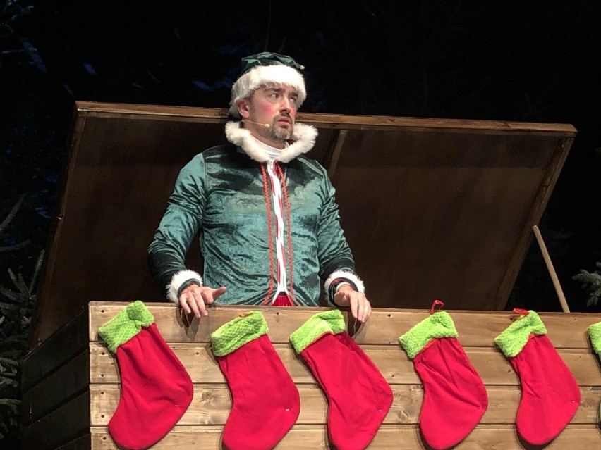 Gdzie jest Święty Mikołaj? Teatr Miejski w Lesznie zaprasza na spektakl "Kufer Świętego Mikołaja" ZDJĘCIA