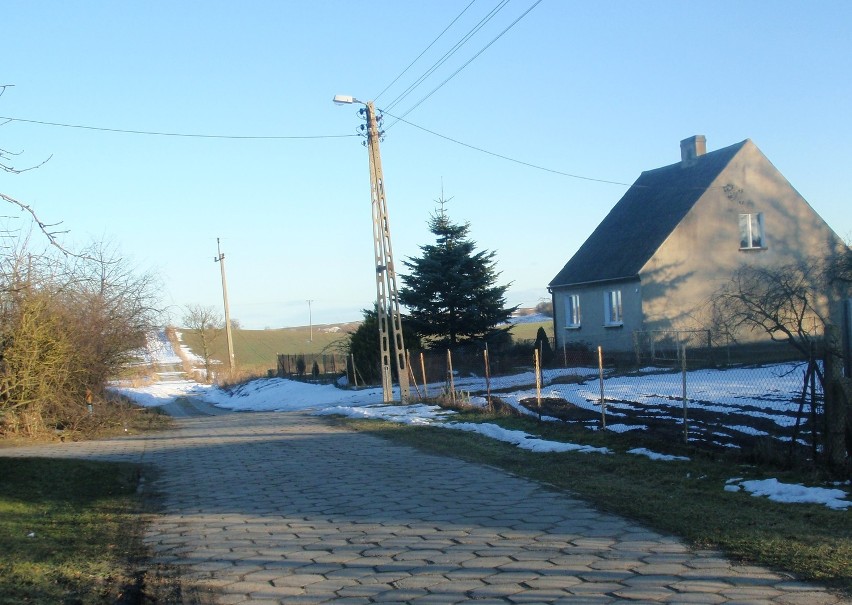 Radny gminy Tczew pyta wójta, dlaczego droga Szczerbięcin - Dalwin jest nieodśnieżona