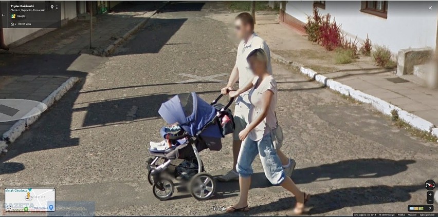 Chodecz. Przyłapani przez Google Street View na ulicach....