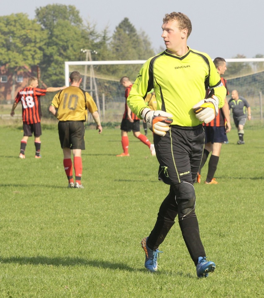 Puma Darzlubie - Kaszuby Połchowo II: liga gminy Puck