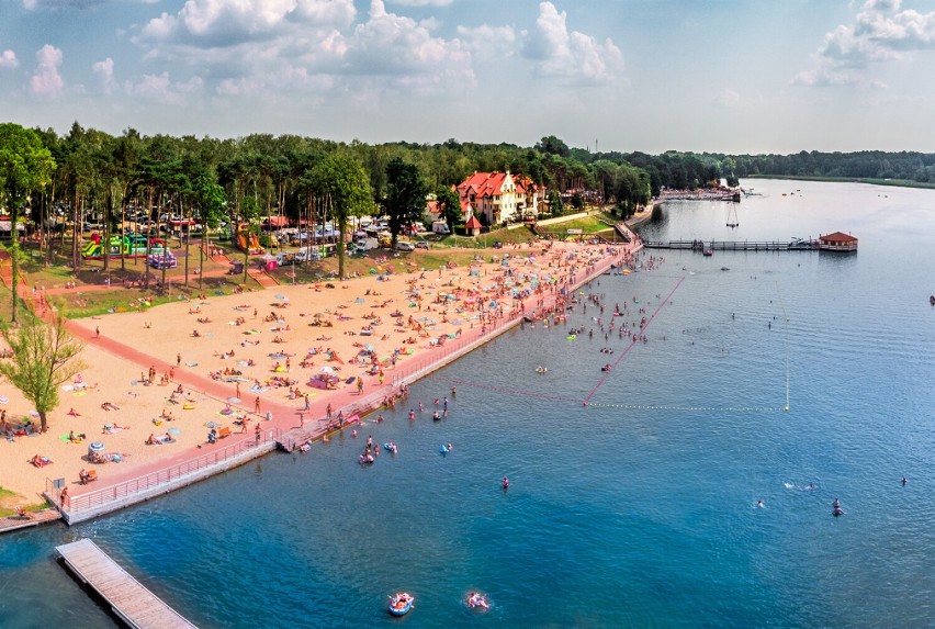 Druga plaża nad Jeziorem Sławskim została oddana w 2020 roku...