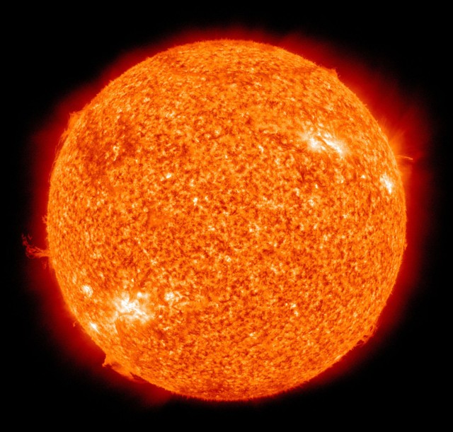 http://pl.wikipedia.org/w/index.php?title=Plik:The_Sun_by_the_Atmospheric_Imaging_Assembly_of_NASA%27s_Solar_Dynamics_Observatory_-_20100819.jpg&filetimestamp=20100831165216