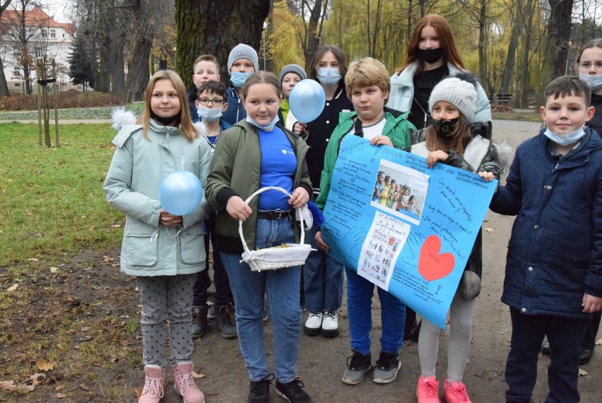 Krotoszyn: Uczniowie SP nr 4 przypomnieli o ważnych prawach- prawach dzieci
