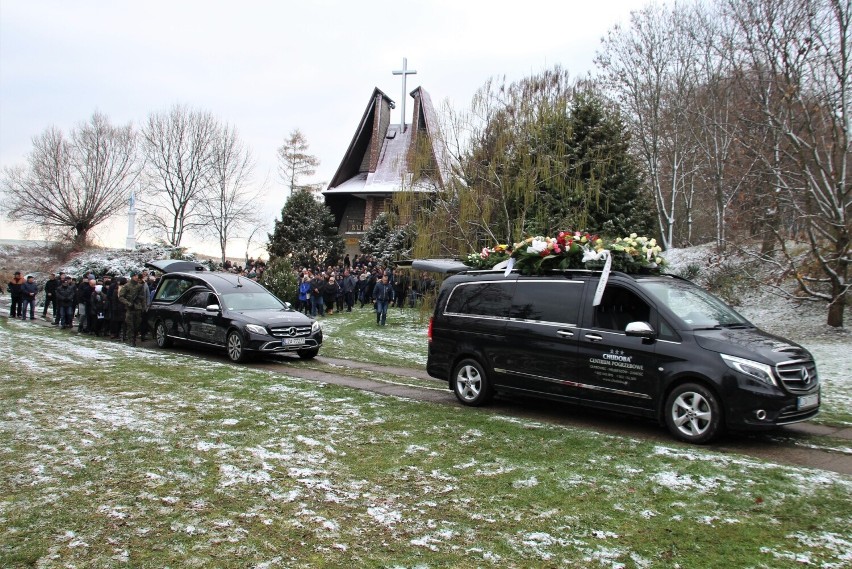 Uroczystości pogrzebowe ofiar eksplozji w Przewodowie. „Trudno opisać nasz żal. Jest bardzo głęboki” 