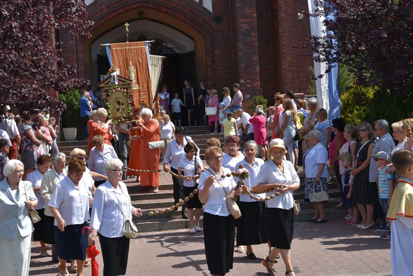 Procesja Bożego Ciała w Myszkowie w parafii pw. św. Stanisława Biskupa i Męczennika ZDJĘCIA