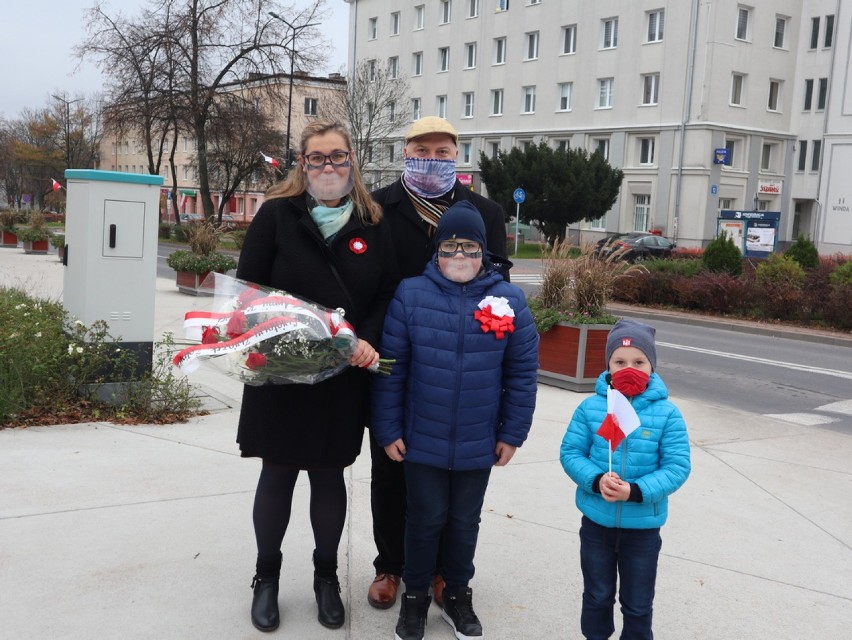 Świdniczanie uczcili Narodowe Święto Niepodległości uroczystym przejazdem przez miasto