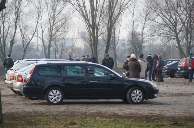 Parking z możliwością kupna i sprzedaży auta