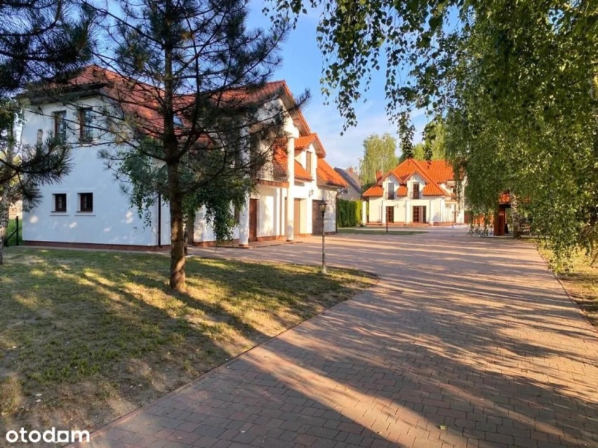Dom w Opocznie - 2 750 000 zł...