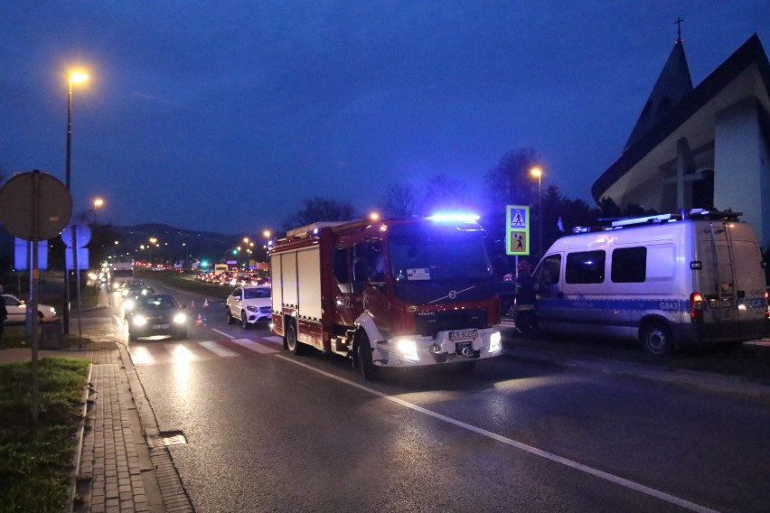 Nowy Sącz. Zderzenie dwóch samochodów na ul. Królowej Jadwigi