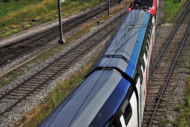 Specjalna komisja będzie wyjaśniać, dlaczego maszynista pociągu Szczecin - Zielona Góra zignorował sygnał Stój.
