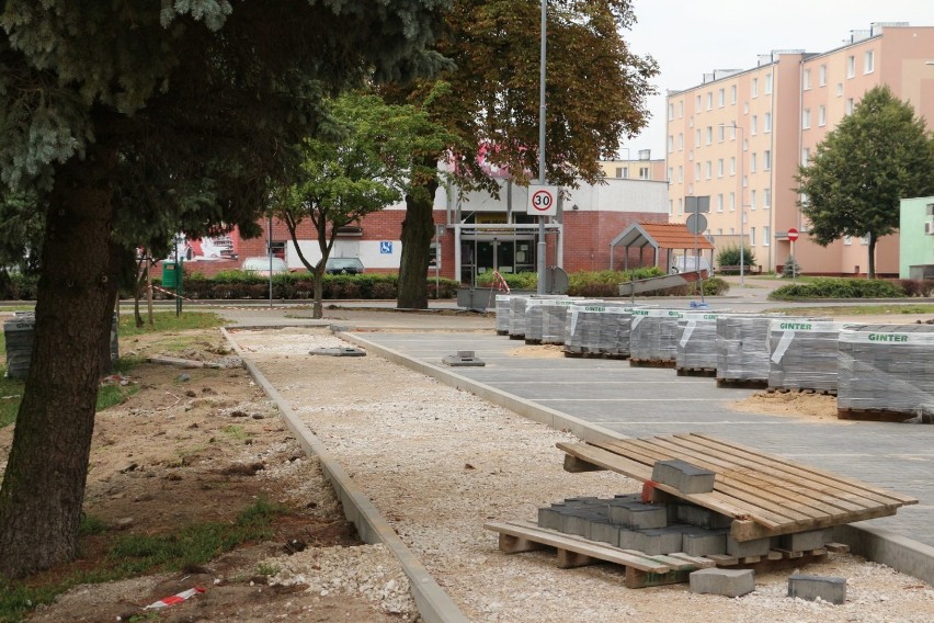 Trwa remont ulicy Słowackiego w Złotowie. Czy skończą do 30 listopada? [ZDJĘCIA]