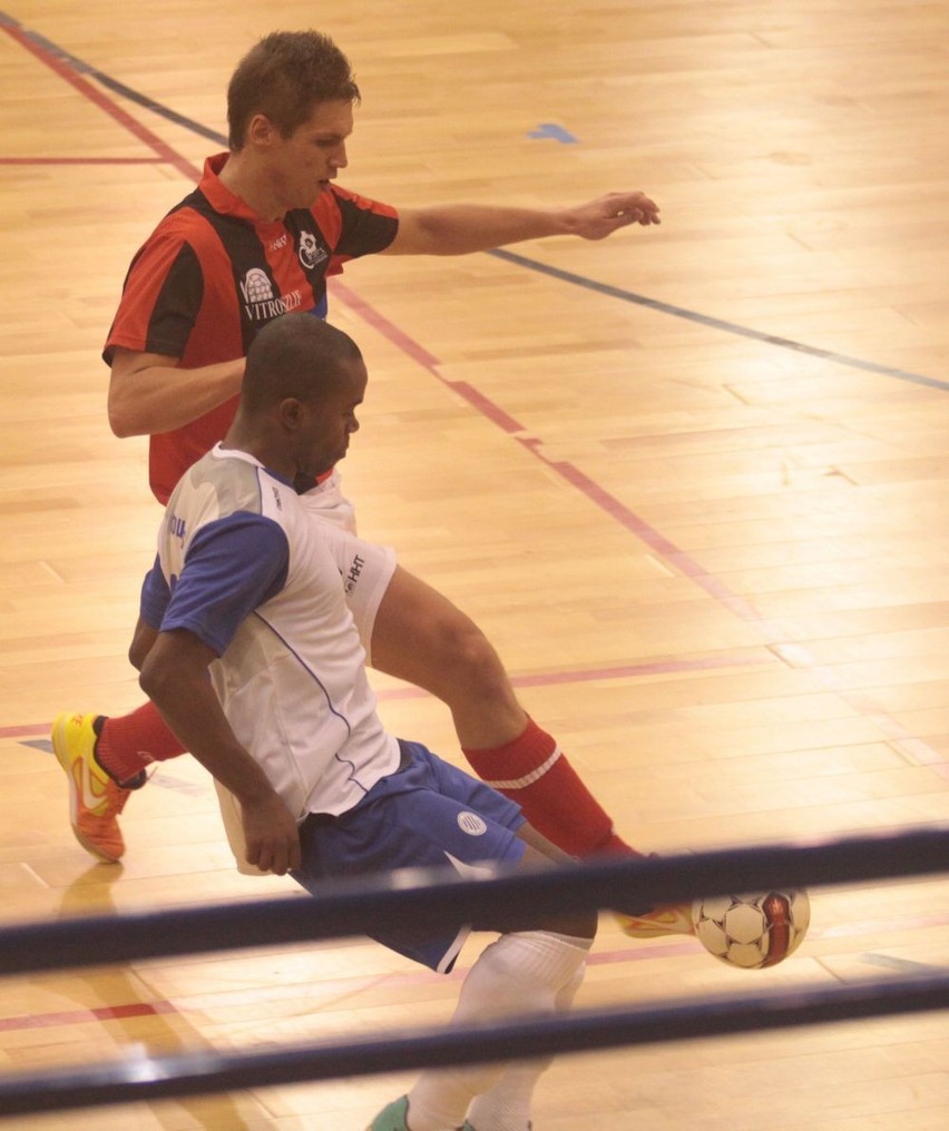 Jango 5:3 Clearex. Futsalowe derby przy pustych trybunach [ZOBACZ ZDJĘCIA]