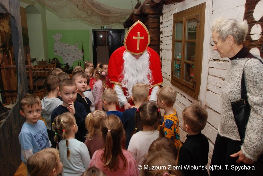 Warsztaty bożonarodzeniowe i spotkania z Mikołajem w Muzeum Ziemi Wieluńskiej 