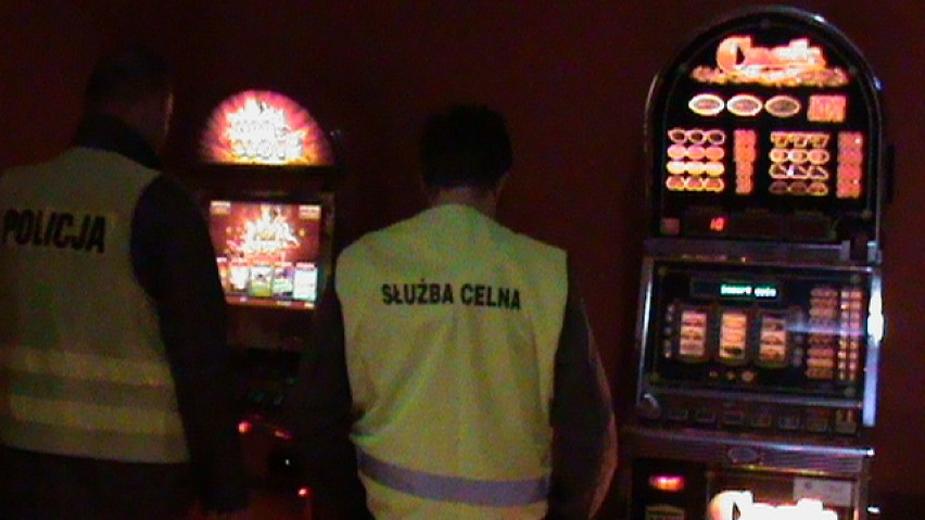 Policja zarekwirowała pięć automatów do gier hazardowych,...