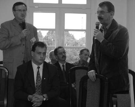 Dr Grzegorz Wrona i dr Zygmunt Malinowski przekonywali pilskich radnych do swoich koncepcji Fot. B. Wolska