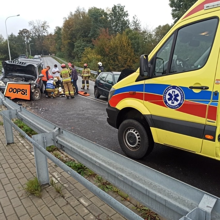 Wypadek w Łękawicy. Młody kierowca stracił panowanie nad samochodem