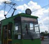 Trwa naprawa torów na Dąbrowskiego. Nie jadą tamtędy tramwaje