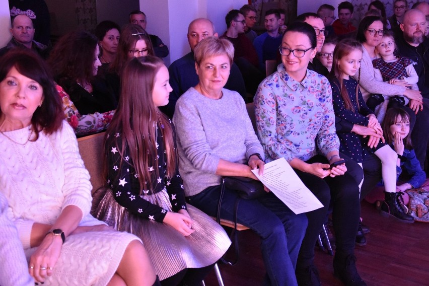 Podopieczni Oli Turoń wystąpili w bibliotece  