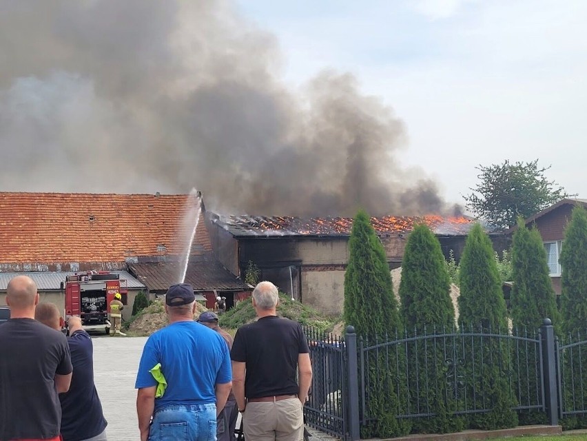 Pożar w Grodkowie. Paliła się stodoła.