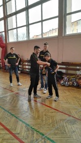 Piłkarze Gryfa Wejherowo spotkali się z uczniami Szkoły Podstawowej nr 11 w Wejherowie |ZDJĘCIA