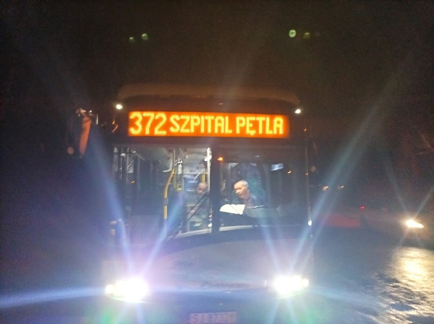 Począwszy od środy, 4 stycznia, autobusy linii 372 zostały...