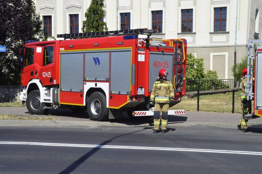 Samochód zaczął się palić na moście