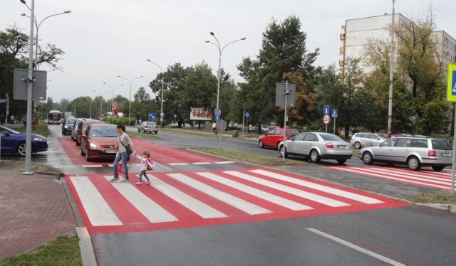 Aktywne przejście dla pieszych powstało m.in. w Sosnowcu