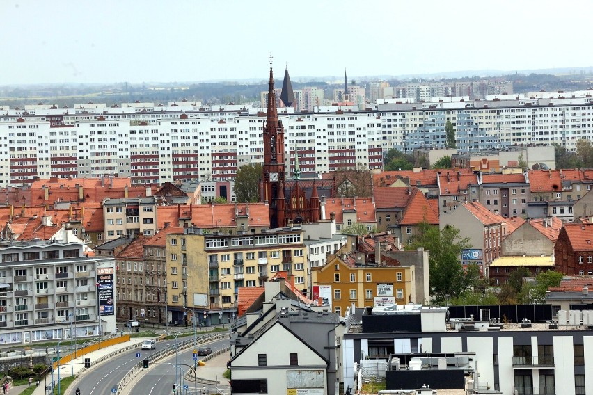 Zobaczcie na zdjęciach jak wygląda Legnica z wieży Kościoła Mariackiego