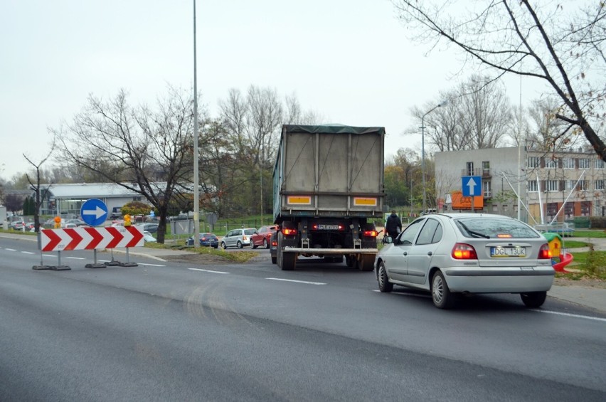 Drogowy armagedon w Głogowie. Ruch spowalnia m.in. objazd...