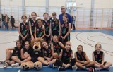 Zawodnicy Basket Grodzisk 2020 rozegrali kolejne emocjonujące ligowe spotkania