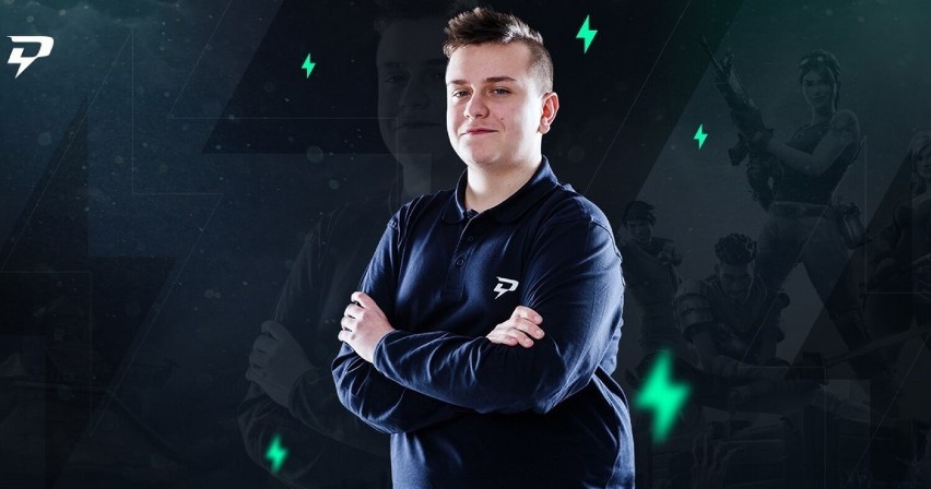 Młody, 19 letni zawodnik Galaxy Racer Esports już w wieku 16...