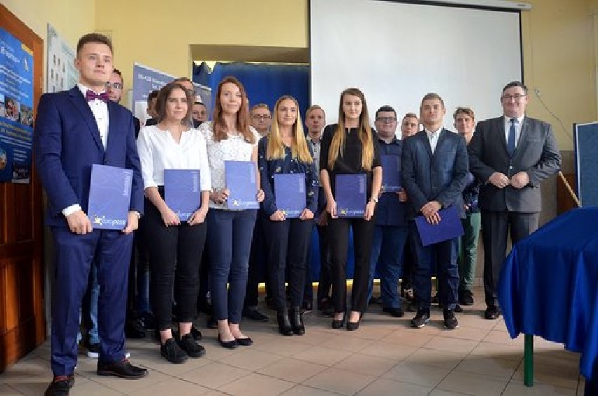 Uczniowie wyjeżdżają na zagraniczne praktyki w ramach Erasmusa