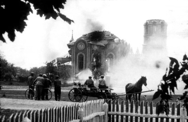 1938 rok. Burzenie cerkwi w Kryłowie (pow. hrubieszowski)