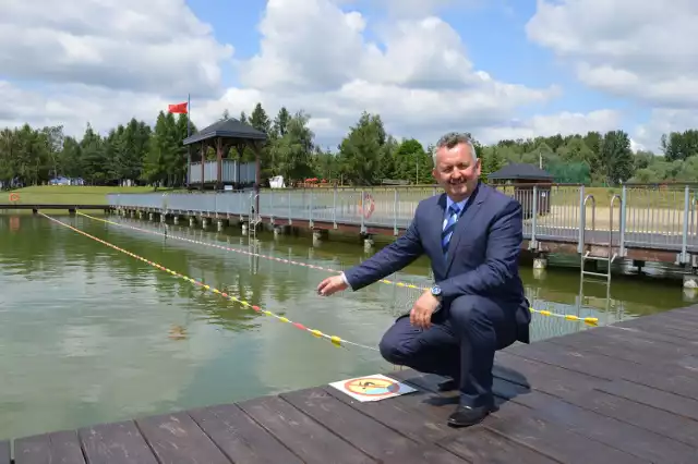 - Największe zanieczyszczenie jest w strefie kąpielowej - podkreśla Kazimierz Gizicki, wiceburmistrz