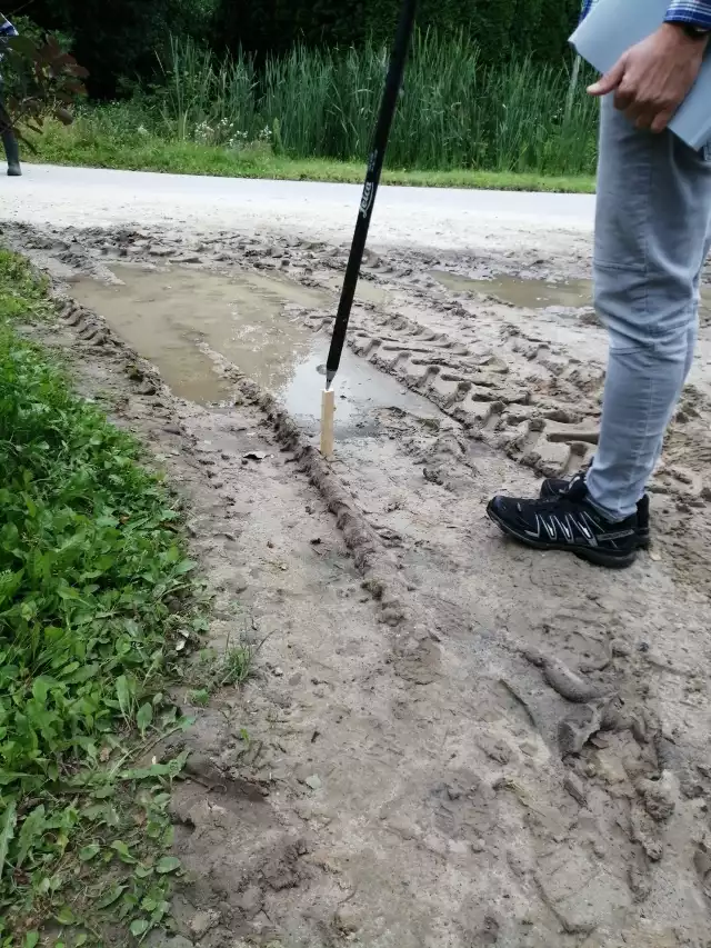 Właściciel odzyska większą część działki do końca marca. Nie wiadomo, jak rozliczy się z nim gmina