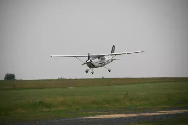 Lotnisko w Mokrem na razie dla Aeroklubu