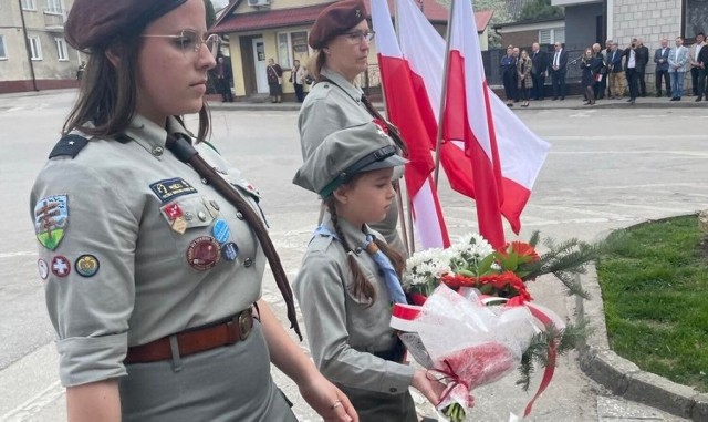 Zdjęcia z uroczystości 3 maja w Pińczowie. >>>Więcej zdjęć na kolejnych slajdach