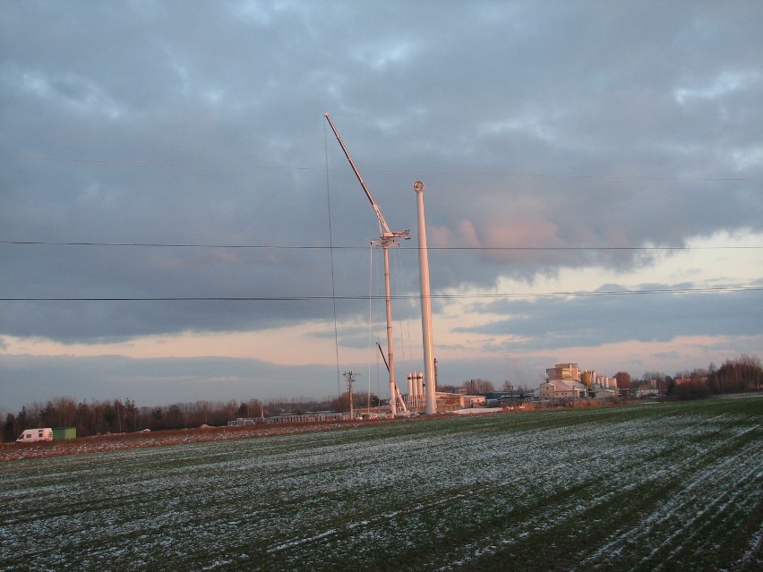 Już niebawem trzy nowe wiatraki staną przy ulicy Wojska Polskieg w Kłobucku