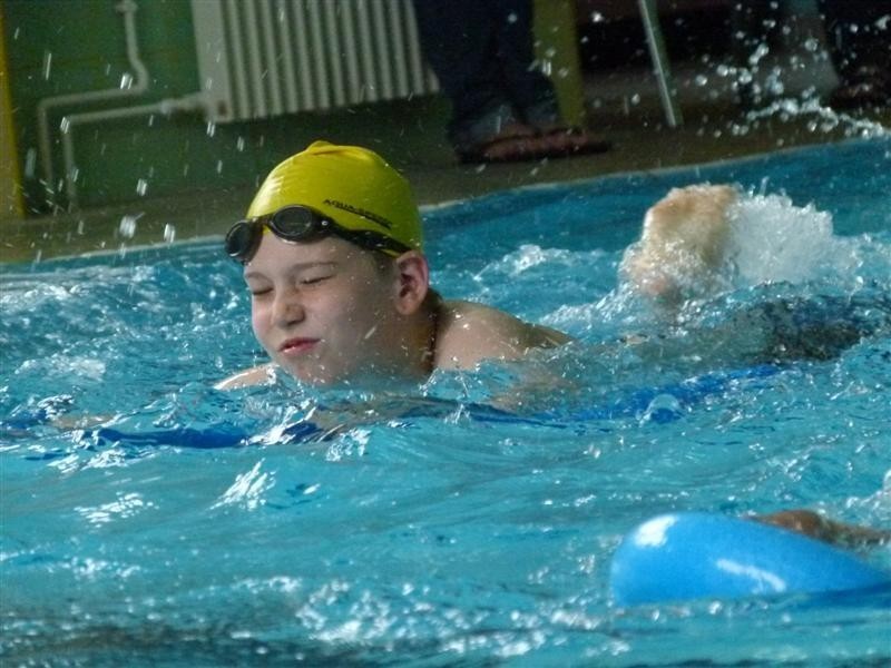 W zawodach Pływajmy razem wzięło udział 26 niepełnosprawnych...