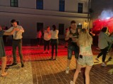 Taneczne Powitanie Lata w Olkuszu. Mieszkańcy bawili się na dziecińcu Podziemnego Olkusza. Mamy ZDJĘCIA!