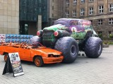 Wrocław: Wraki reklamują Monster Trucki